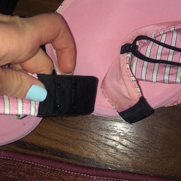 Very sexy lined Demi bra - Victoria’s Secret - Picture 5 of 8